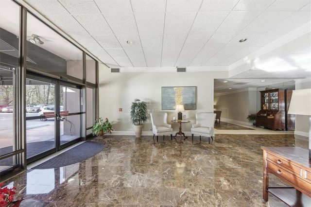 3530 Piedmont NE Road F2, Atlanta, GA 30305