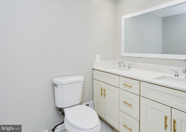 19104 ROMAN WAY, Gaithersburg, MD 20886