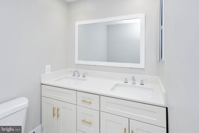 19104 ROMAN WAY, Gaithersburg, MD 20886