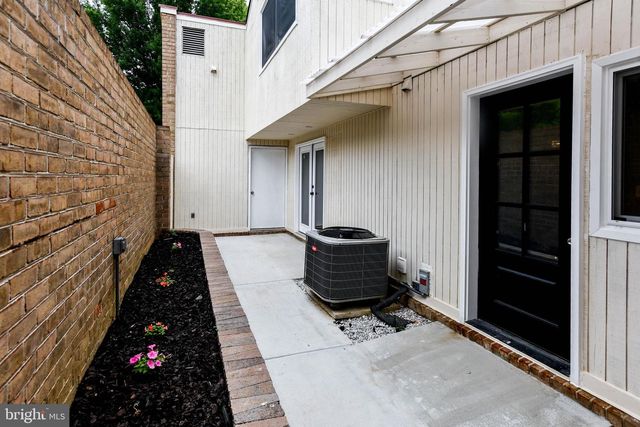 19104 ROMAN WAY, Gaithersburg, MD 20886