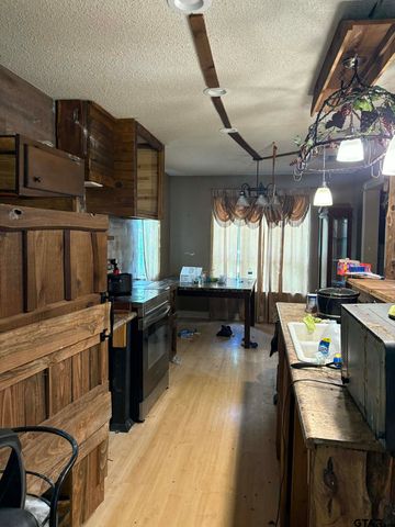 151 CR 2506, Leesburg, TX 75451