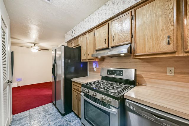 802 Avenue F, South Houston, TX 77587