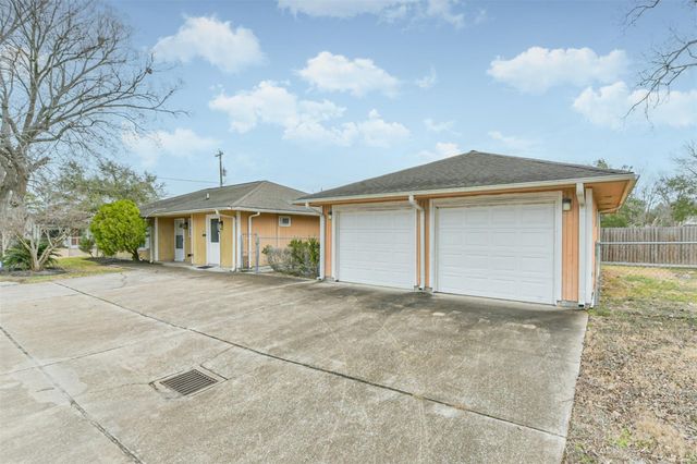 802 Avenue F, South Houston, TX 77587