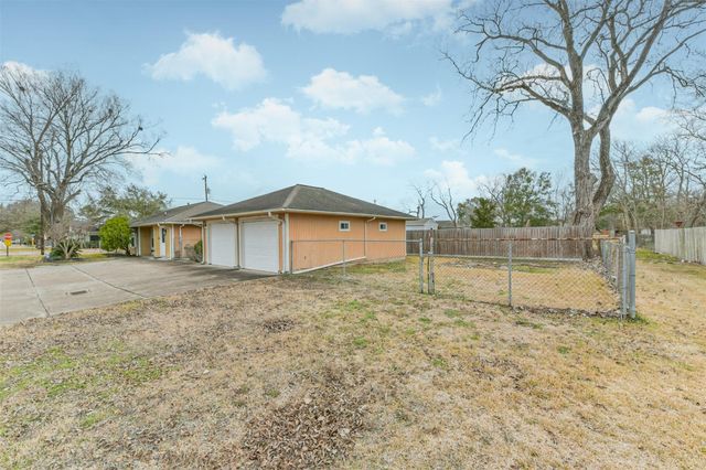 802 Avenue F, South Houston, TX 77587