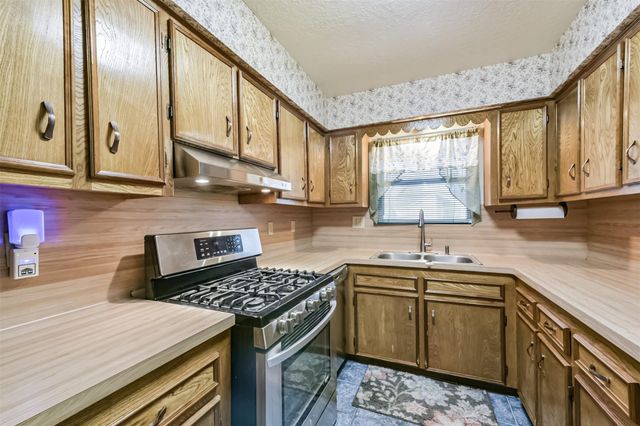 802 Avenue F, South Houston, TX 77587