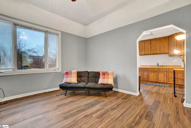 2505 E Brown Street, Seneca, SC 29678