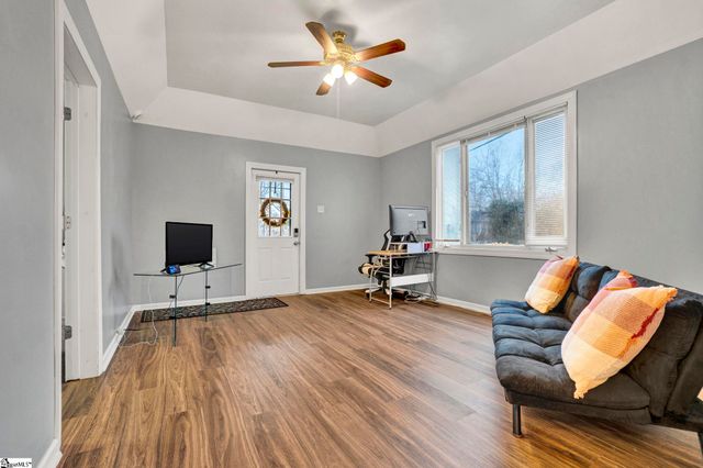 2505 E Brown Street, Seneca, SC 29678