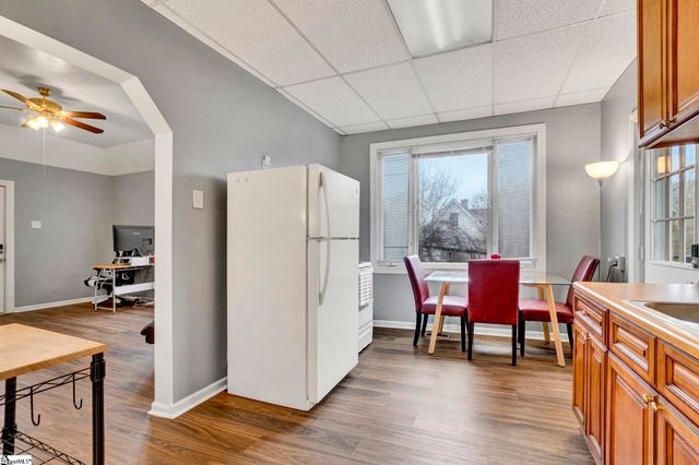 2505 E Brown Street, Seneca, SC 29678