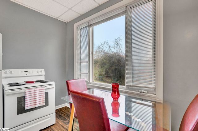 2505 E Brown Street, Seneca, SC 29678