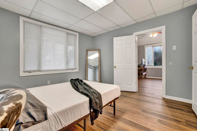 2505 E Brown Street, Seneca, SC 29678