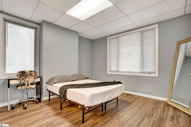 2505 E Brown Street, Seneca, SC 29678