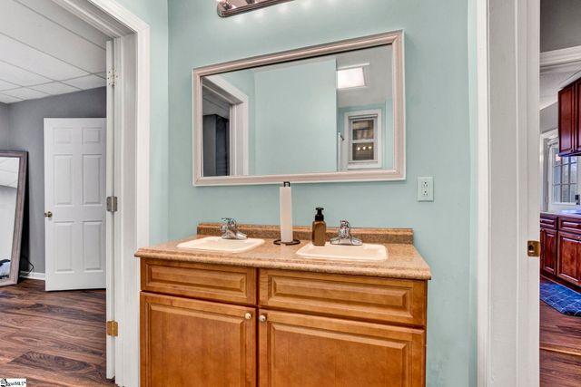 2505 E Brown Street, Seneca, SC 29678