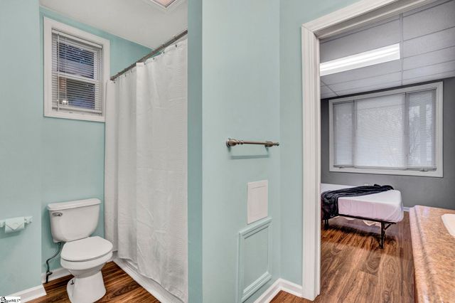 2505 E Brown Street, Seneca, SC 29678