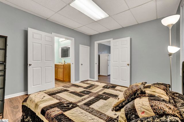 2505 E Brown Street, Seneca, SC 29678