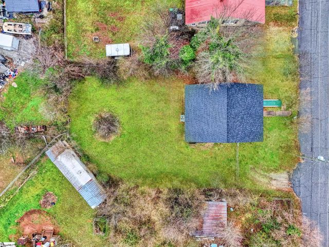 2505 E Brown Street, Seneca, SC 29678