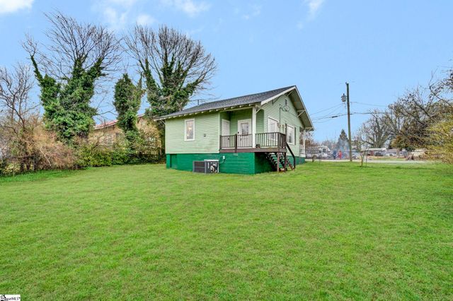 2505 E Brown Street, Seneca, SC 29678