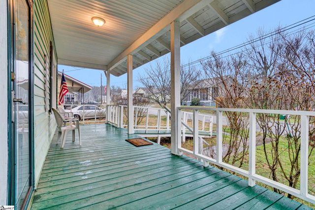 2505 E Brown Street, Seneca, SC 29678