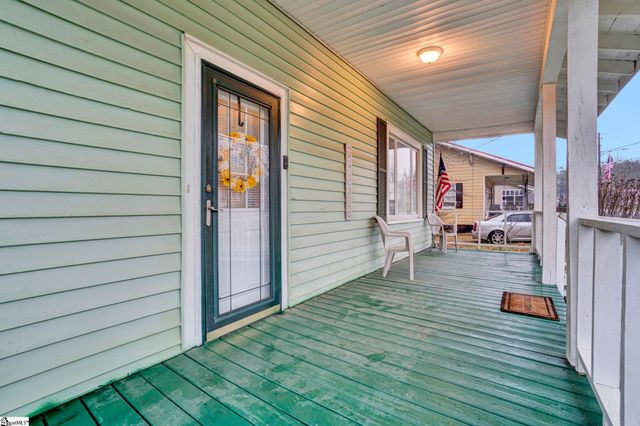 2505 E Brown Street, Seneca, SC 29678