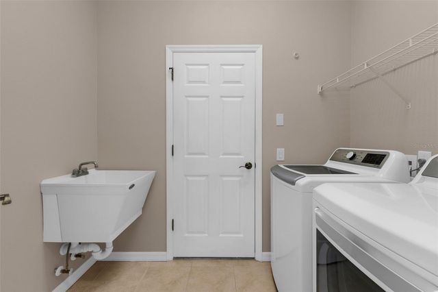 24425 LAKEVIEW PLACE, Port Charlotte, FL 33980