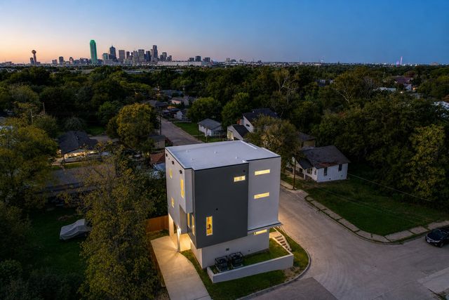 521 Faulk Street, Dallas, TX 75203