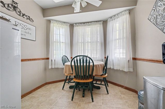 17 Harneds Landing, Cortland, OH 44410