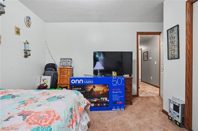 17 Harneds Landing, Cortland, OH 44410