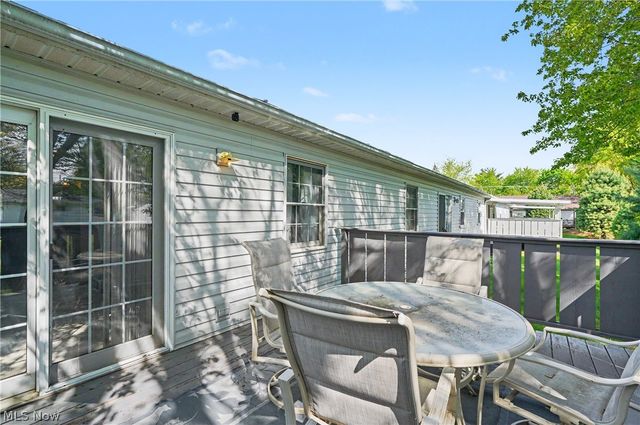 17 Harneds Landing, Cortland, OH 44410