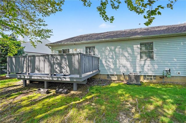 17 Harneds Landing, Cortland, OH 44410