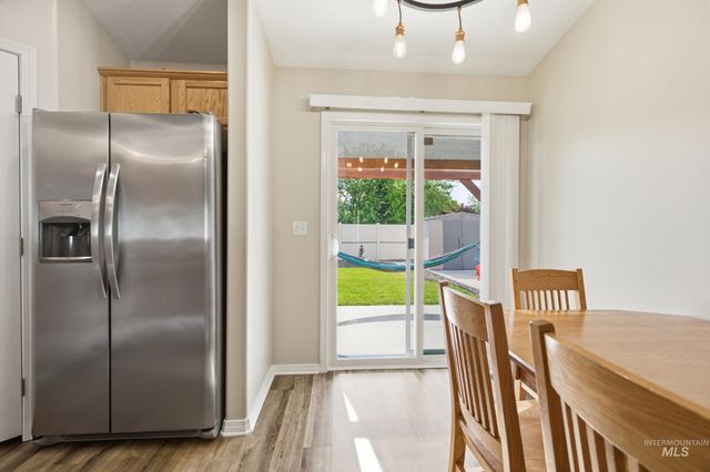 65 N Jefferson Pl, Nampa, ID 83651