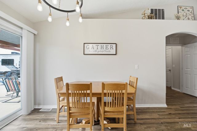 65 N Jefferson Pl, Nampa, ID 83651