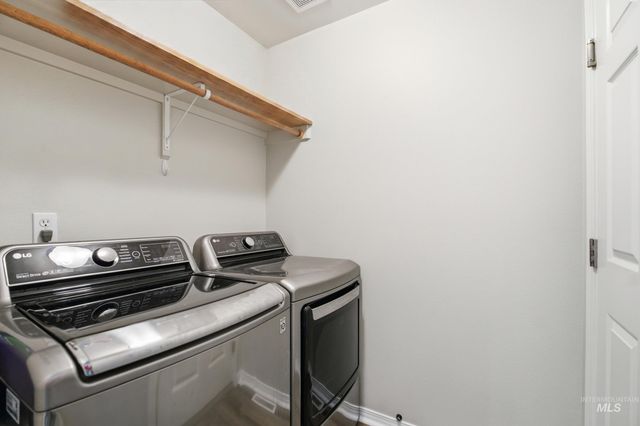65 N Jefferson Pl, Nampa, ID 83651