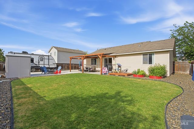 65 N Jefferson Pl, Nampa, ID 83651