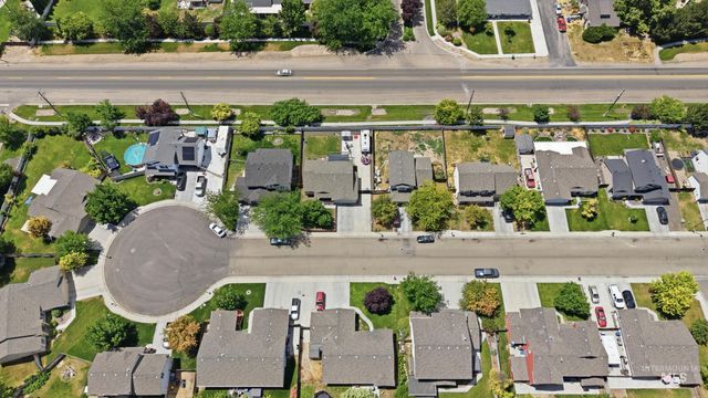 65 N Jefferson Pl, Nampa, ID 83651