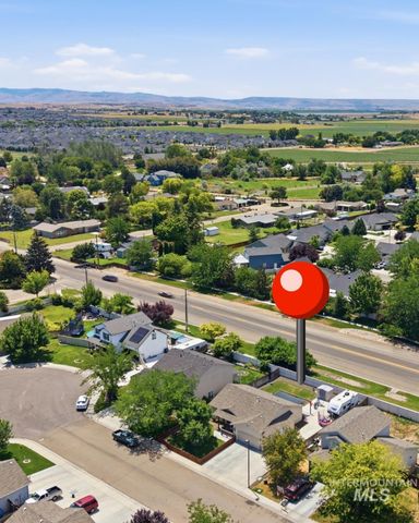 65 N Jefferson Pl, Nampa, ID 83651