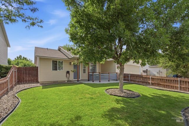 65 N Jefferson Pl, Nampa, ID 83651