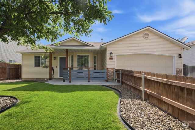 65 N Jefferson Pl, Nampa, ID 83651