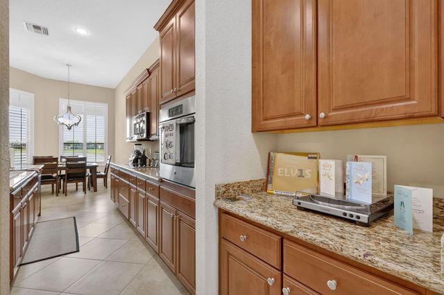 10730 SW Visconti Way, Port St. Lucie, FL 34986