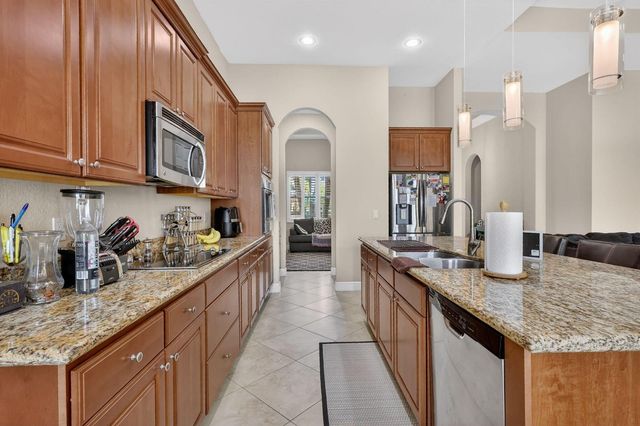 10730 SW Visconti Way, Port St. Lucie, FL 34986