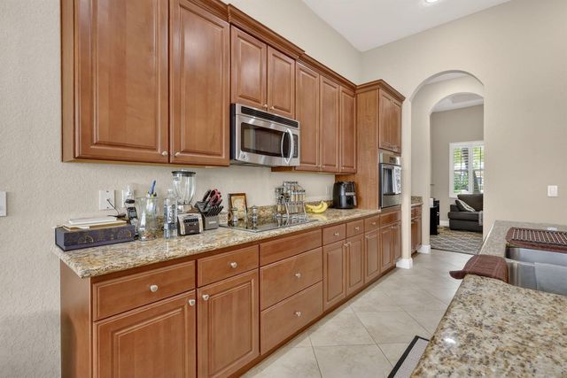 10730 SW Visconti Way, Port St. Lucie, FL 34986