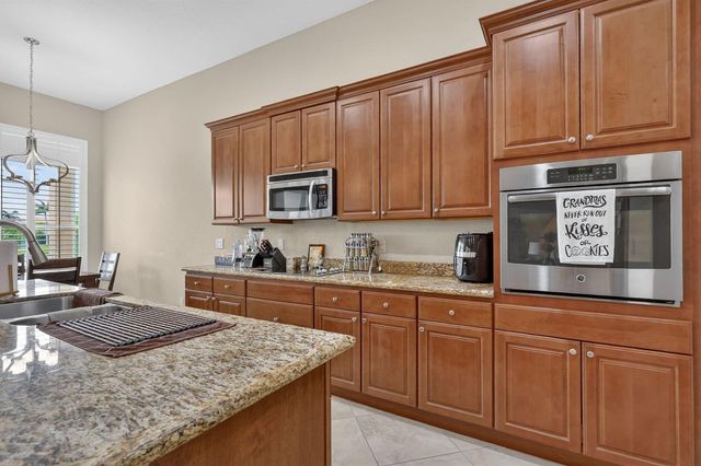 10730 SW Visconti Way, Port St. Lucie, FL 34986