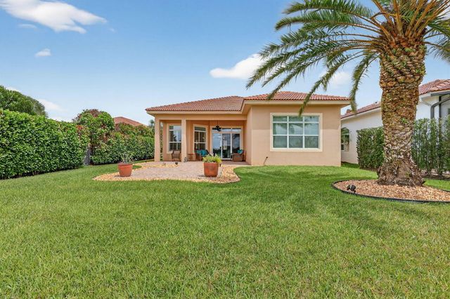 10730 SW Visconti Way, Port St. Lucie, FL 34986