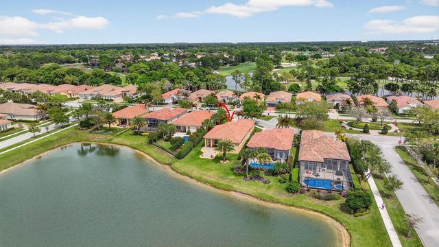 10730 SW Visconti Way, Port St. Lucie, FL 34986
