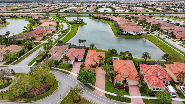 10730 SW Visconti Way, Port St. Lucie, FL 34986