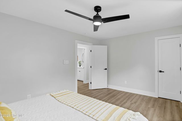 237 Riverside Drive, Sneads Ferry, NC 28460