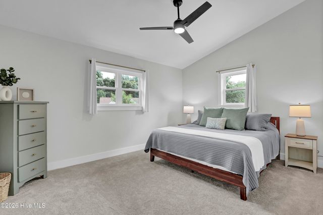 237 Riverside Drive, Sneads Ferry, NC 28460