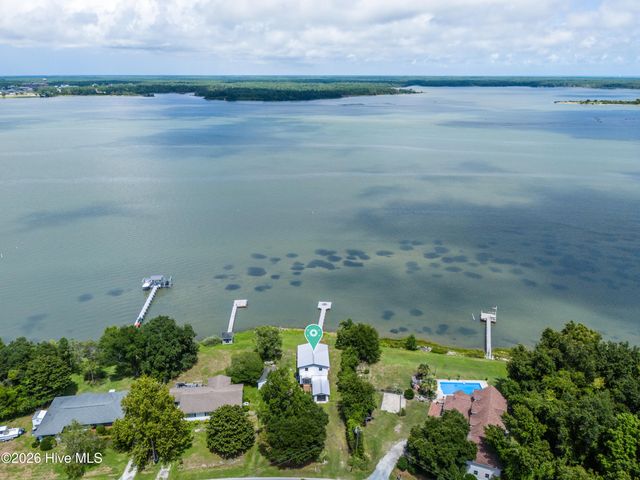237 Riverside Drive, Sneads Ferry, NC 28460