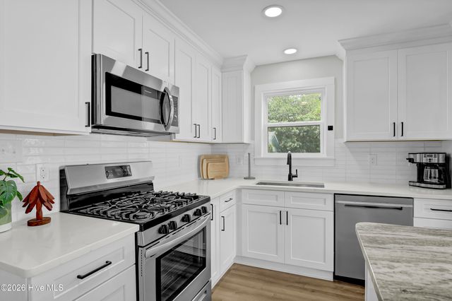 237 Riverside Drive, Sneads Ferry, NC 28460