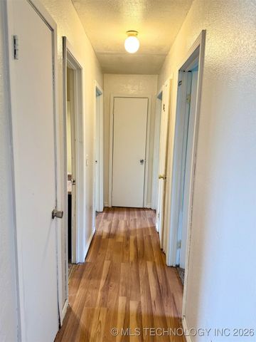 1408 Kiamichi Street, Hugo, OK 74743