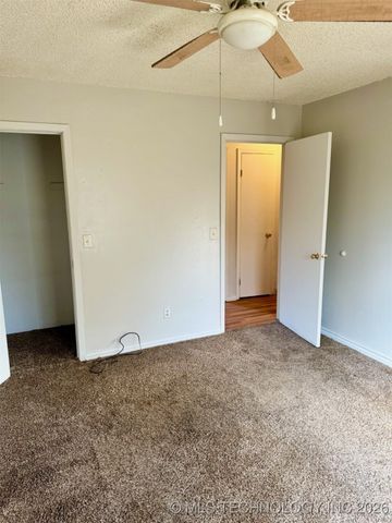 1408 Kiamichi Street, Hugo, OK 74743