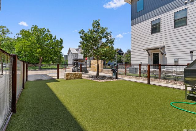 1208 N Academy Ave Unit 3104, New Braunfels, TX 78130